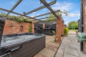 Photo 30- click for photo gallery